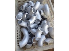 我廠專業(yè)生產(chǎn)合金彎頭，型號(hào)齊全，價(jià)格優(yōu)質(zhì)！