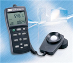 TES-1339專業(yè)級(jí)照度計(jì)
